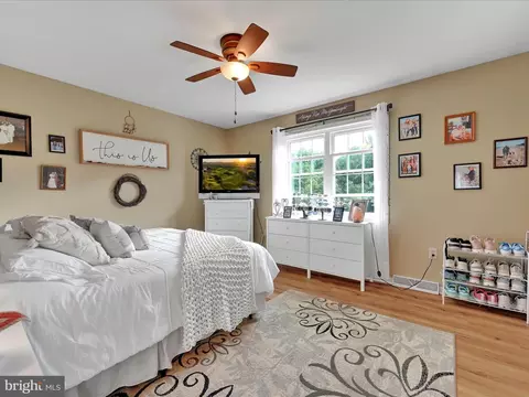 Bedroom - 13 Fox Run Ter, Lititz, PA 17543 photo 1 of 4