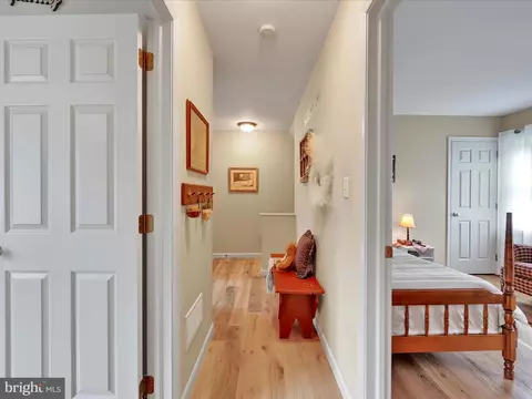 Entry Way - 13 Fox Run Ter, Lititz, PA 17543 photo 4 of 4