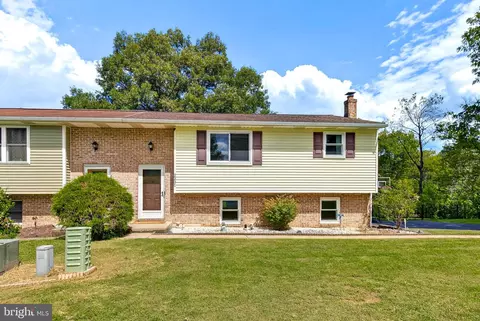 2231 Donough Dr, Manheim, PA 17545
