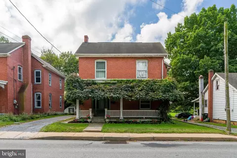 2132 Main St, Lititz, PA 17543