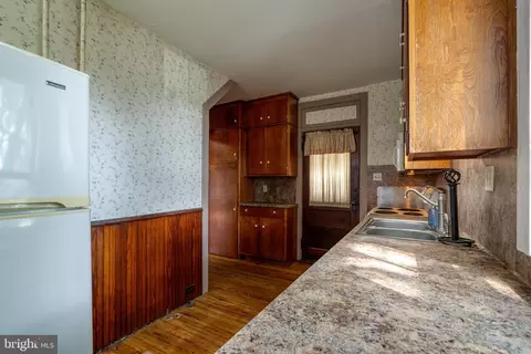 Entry Way - 2134 Main St, Lititz, PA 17543 photo 1 of 2