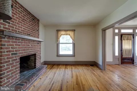 Living - 2134 Main St, Lititz, PA 17543 photo 6 of 6