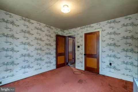 Bedroom - 2134 Main St, Lititz, PA 17543 photo 1 of 6