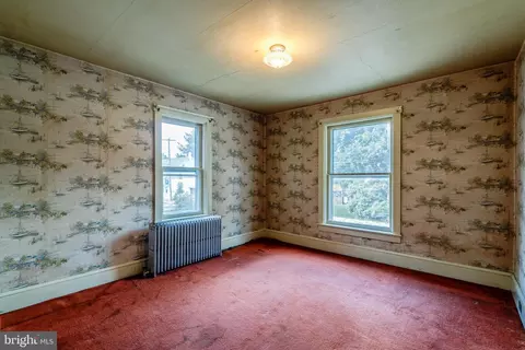 Bedroom - 2134 Main St, Lititz, PA 17543 photo 2 of 6