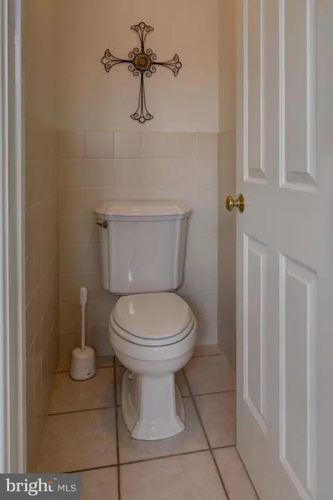 Bath - 382 Rumford Rd, Lititz, PA 17543 photo 5 of 6