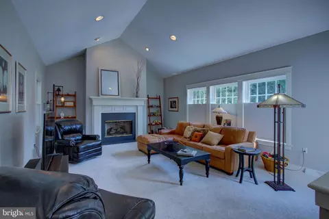 Living - 382 Rumford Rd, Lititz, PA 17543 photo 3 of 3