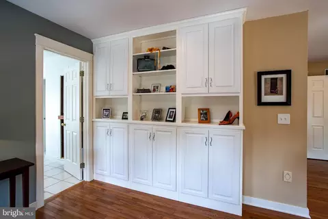 Entry Way - 382 Rumford Rd, Lititz, PA 17543 photo 5 of 6