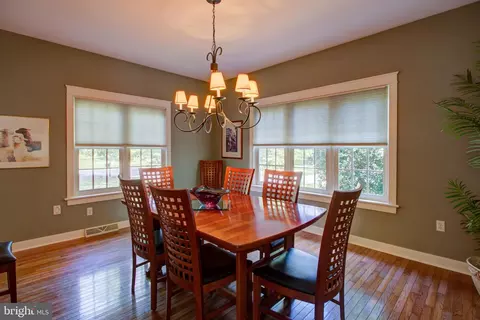 Dining - 382 Rumford Rd, Lititz, PA 17543 photo 2 of 2