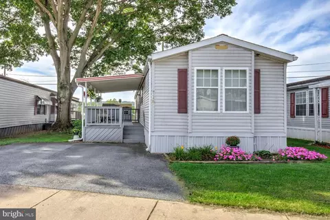 924 Emerald St, Ephrata, PA 17522