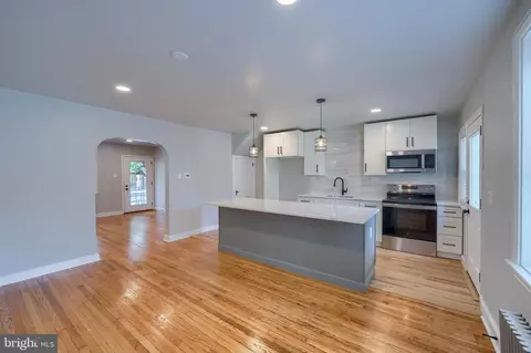 Entry Way - 138 Ruby St, Lancaster, PA 17603 photo 1 of 4