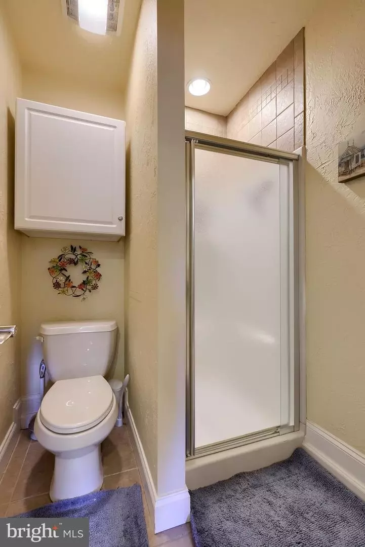 Bath - 38 Westwind Cir, Lititz, PA 17543 photo 11 of 11