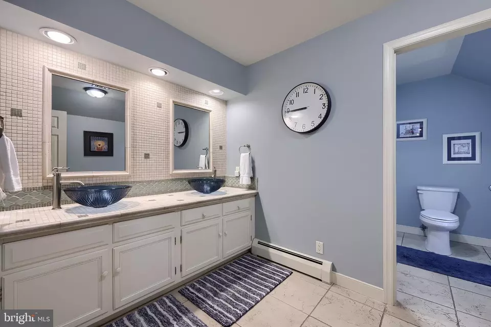 Bath - 38 Westwind Cir, Lititz, PA 17543 photo 7 of 11