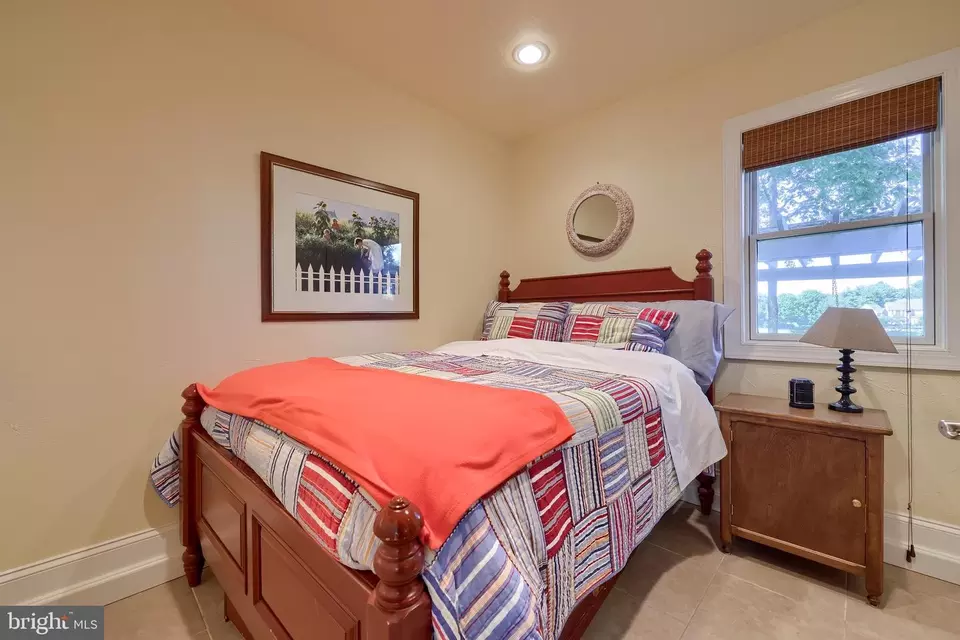 Bedroom - 38 Westwind Cir, Lititz, PA 17543 photo 7 of 7