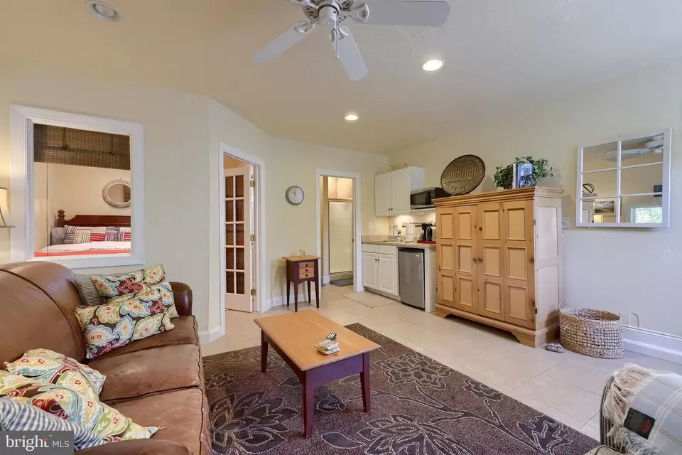 Bedroom - 38 Westwind Cir, Lititz, PA 17543 photo 6 of 7