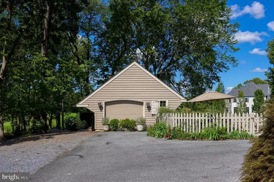 Exterior - 38 Westwind Cir, Lititz, PA 17543 photo 22 of 24