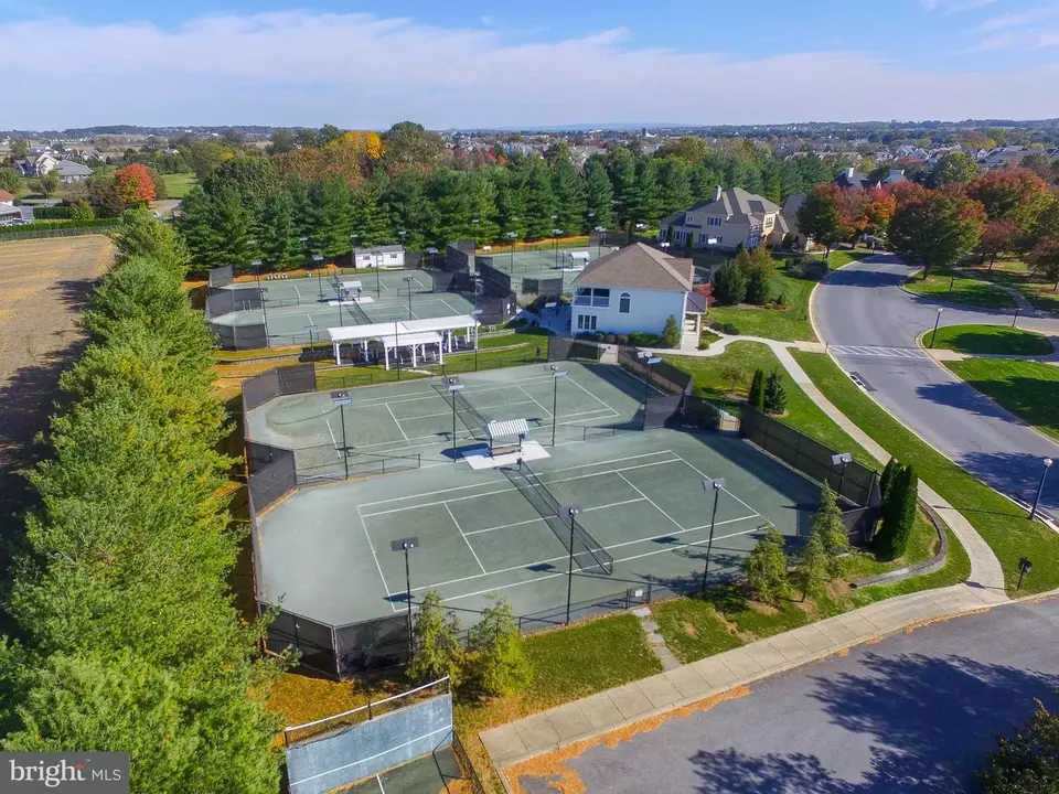 View/Area - 38 Westwind Cir, Lititz, PA 17543 photo 7 of 12