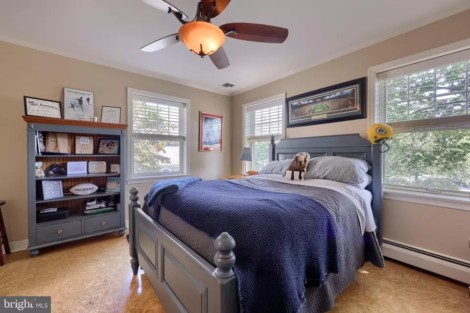 Bedroom - 38 Westwind Cir, Lititz, PA 17543 photo 4 of 7