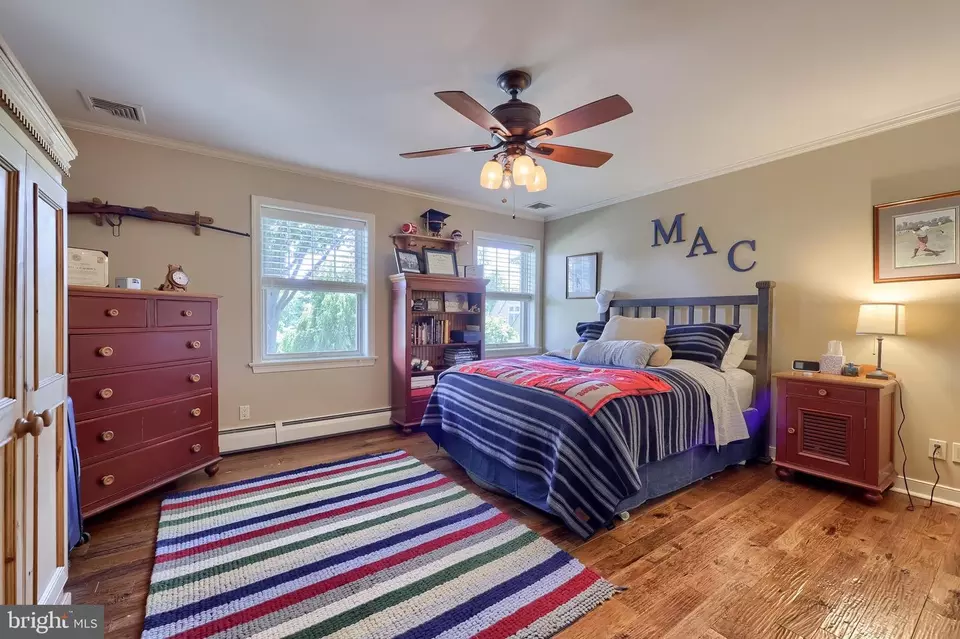 Bedroom - 38 Westwind Cir, Lititz, PA 17543 photo 3 of 7