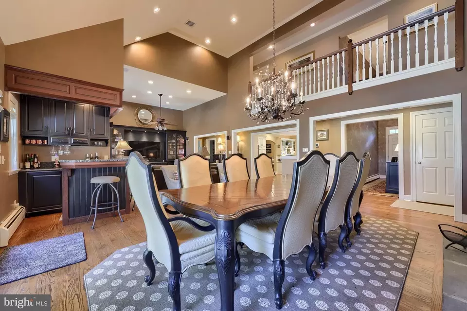 Dining - 38 Westwind Cir, Lititz, PA 17543 photo 3 of 7