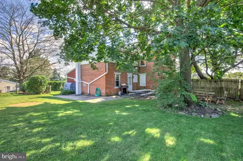 Exterior - 1517 E Newport Rd, Lititz, PA 17543 photo 15 of 20