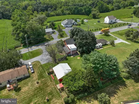 View/Area - 1517 E Newport Rd, Lititz, PA 17543 photo 4 of 7