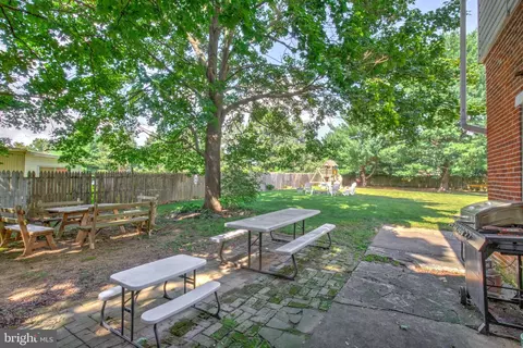 Exterior - 1517 E Newport Rd, Lititz, PA 17543 photo 13 of 20
