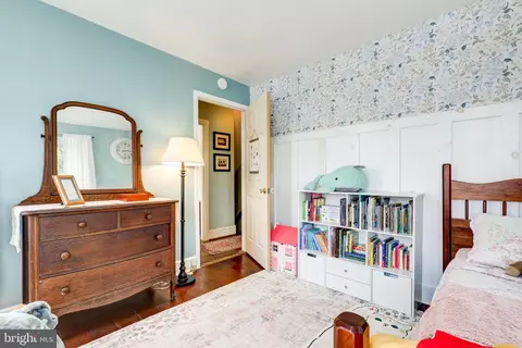 Bedroom - 1517 E Newport Rd, Lititz, PA 17543 photo 5 of 13