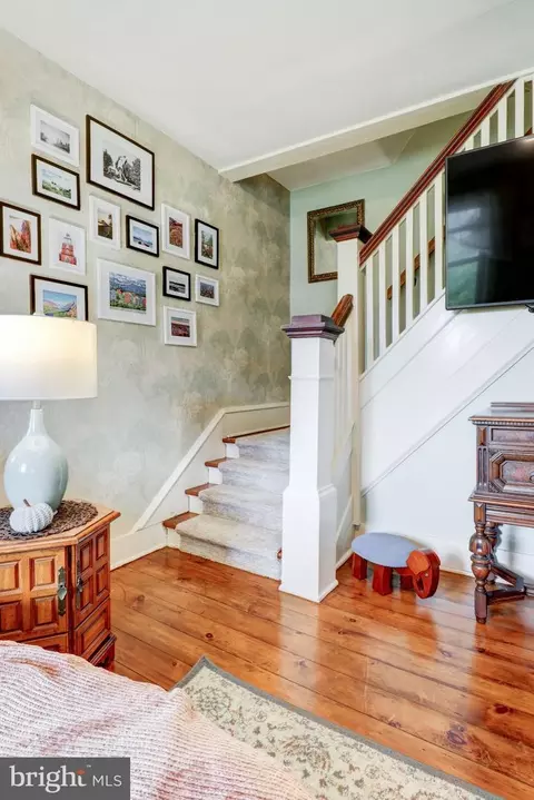 Entry Way - 1517 E Newport Rd, Lititz, PA 17543 photo 3 of 7