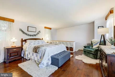 Bedroom - 1517 E Newport Rd, Lititz, PA 17543 photo 9 of 13