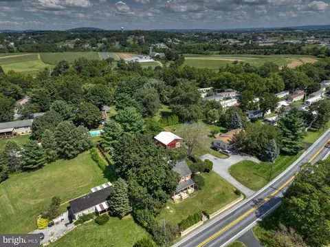 View/Area - 1517 E Newport Rd, Lititz, PA 17543 photo 6 of 7