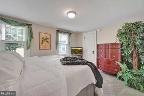 Bedroom - 417 Woodcrest Ave, Lititz, PA 17543 photo 1 of 2
