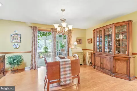 Dining - 2 Farm Ln, Lititz, PA 17543 photo 1 of 2