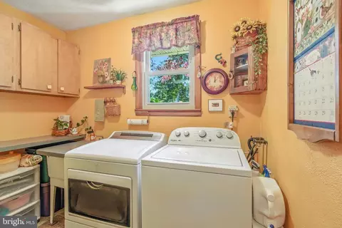 Other - 2 Farm Ln, Lititz, PA 17543 photo 6 of 10