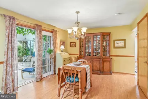 Dining - 2 Farm Ln, Lititz, PA 17543 photo 2 of 2