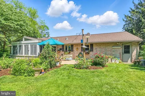 Exterior - 2 Farm Ln, Lititz, PA 17543 photo 13 of 13