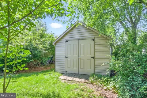 Other - 2 Farm Ln, Lititz, PA 17543 photo 9 of 10