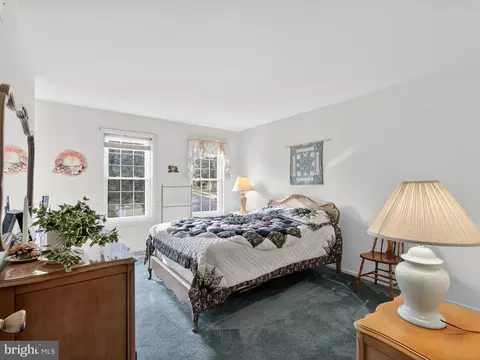 Bedroom - 151 Pinnacle Point Dr, Lancaster, PA 17601 photo 2 of 5