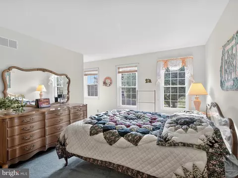 Bedroom - 151 Pinnacle Point Dr, Lancaster, PA 17601 photo 3 of 5
