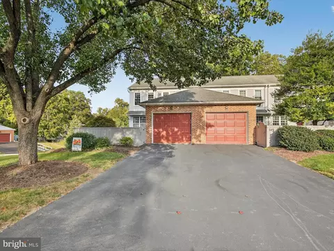 Exterior - 151 Pinnacle Point Dr, Lancaster, PA 17601 photo 2 of 4