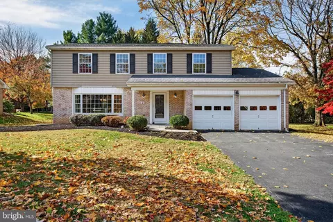 1916 Geraldson Dr, Lancaster, PA 17601