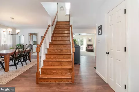 212 Weaver Dr, Lititz, PA 17543 photo 4