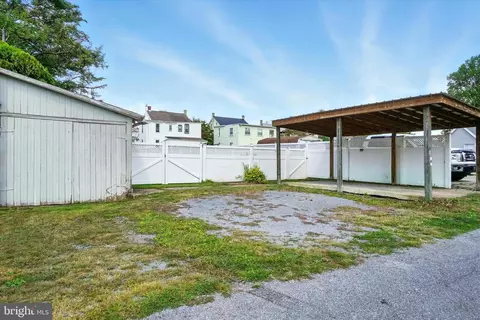 Exterior - 131 N Cedar St, Lititz, PA 17543 photo 10 of 11