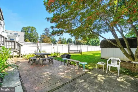 Exterior - 131 N Cedar St, Lititz, PA 17543 photo 7 of 11