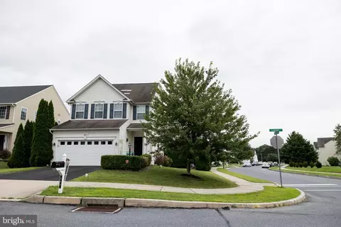 303 Pennshire Dr, Lancaster, PA 17603