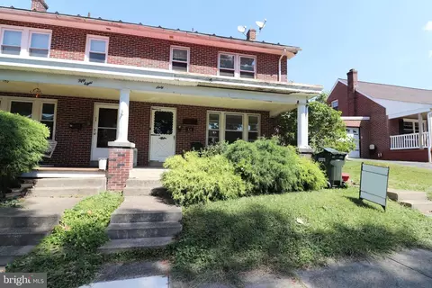 60 Spruce St, Ephrata, PA 17522