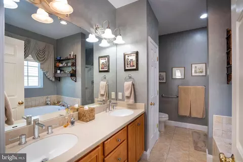 905 Sloan St, Lititz, PA 17543 photo 25