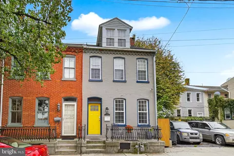 12 E New St, Lancaster, PA 17602