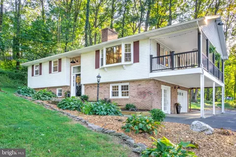 124 Oakridge Dr, New Holland, PA 17557