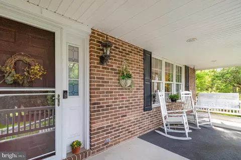 49 W Lexington Rd, Lititz, PA 17543 photo 5
