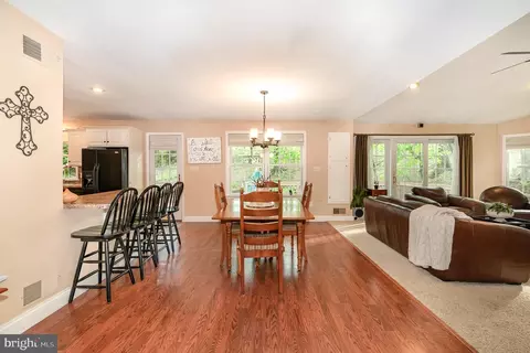 49 W Lexington Rd, Lititz, PA 17543 photo 8